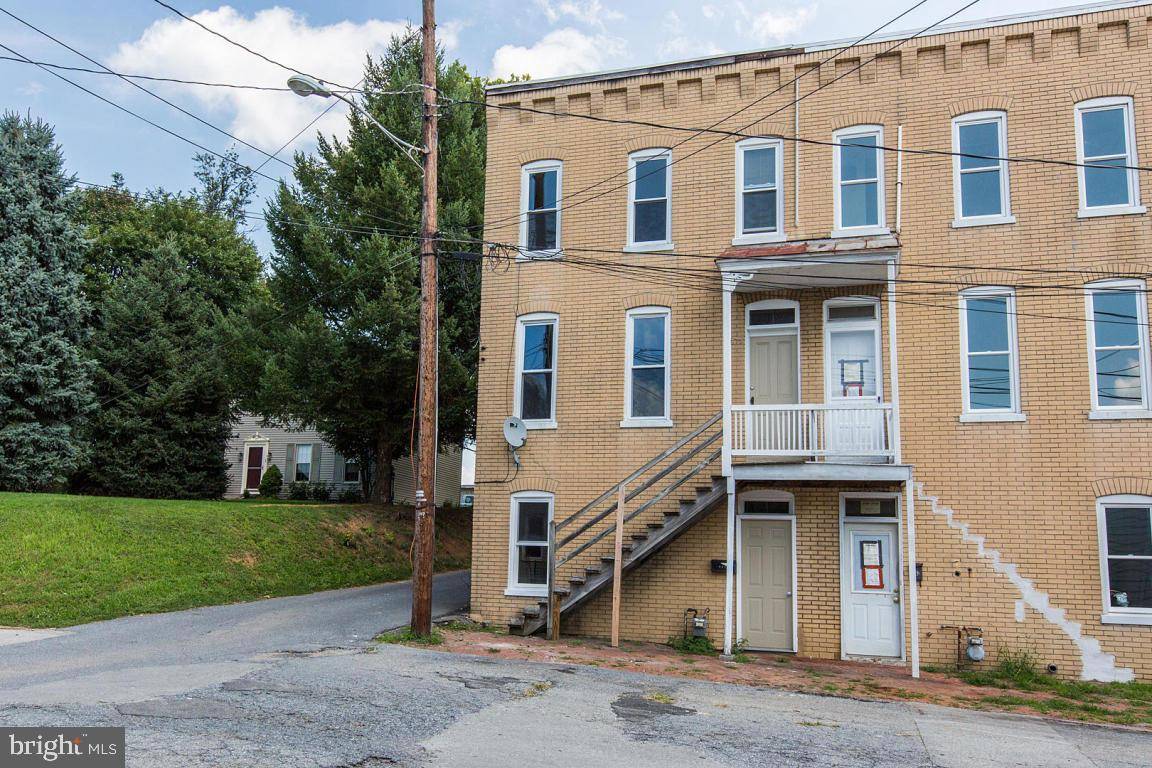 Columbia, PA 17512,637 S 9TH ST