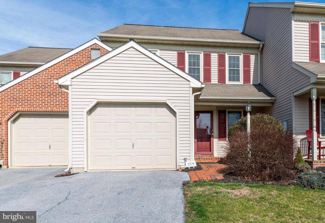 Ephrata, PA 17522,279 WINDSOR DR