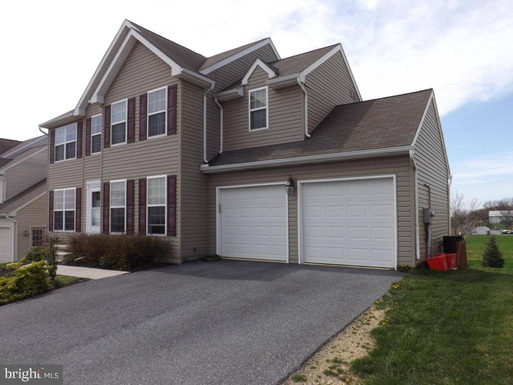 Manheim, PA 17545,6033 BAYBERRY AVE