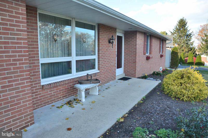 Willow Street, PA 17584,8 WILLOW VIEW BLVD