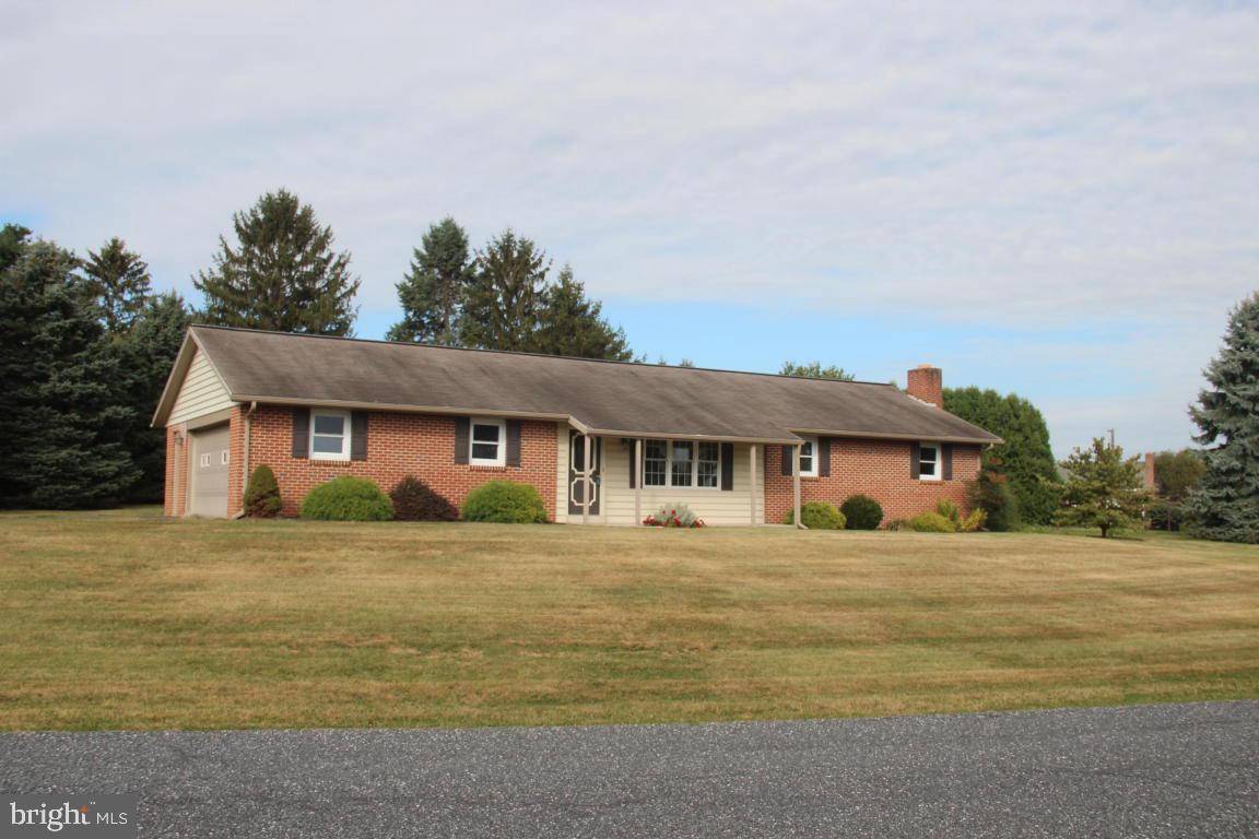 Ephrata, PA 17522,11 HILL TOP DR