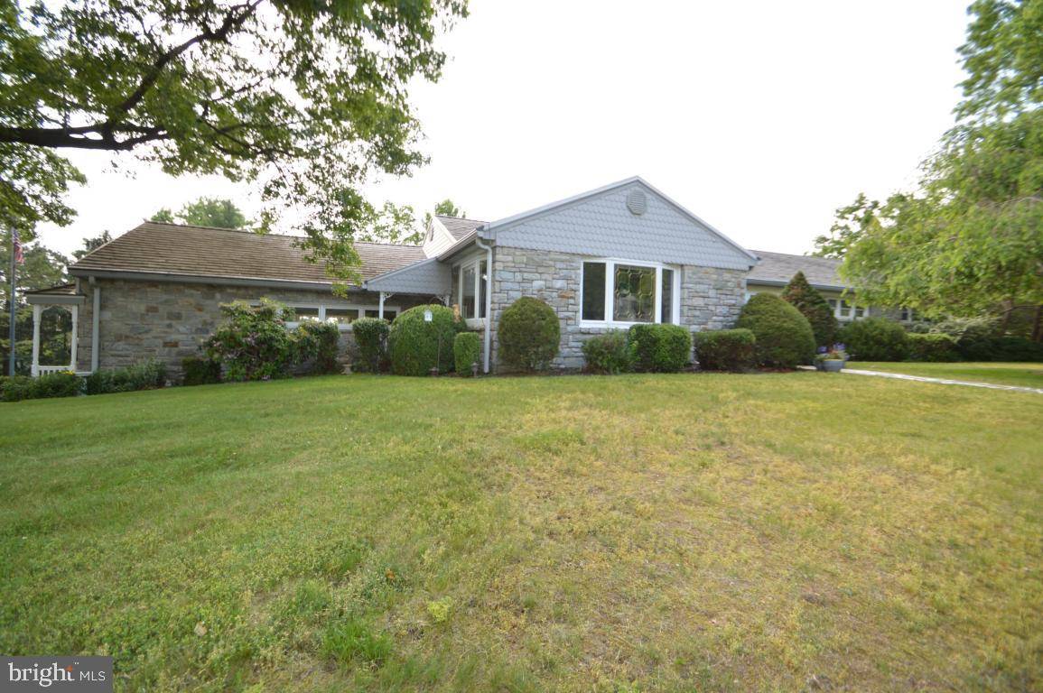 Manheim, PA 17545,426 ORCHARD LN