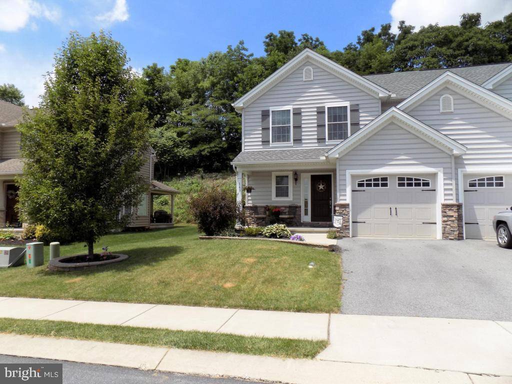 Ephrata, PA 17522,163 EAGLE DR