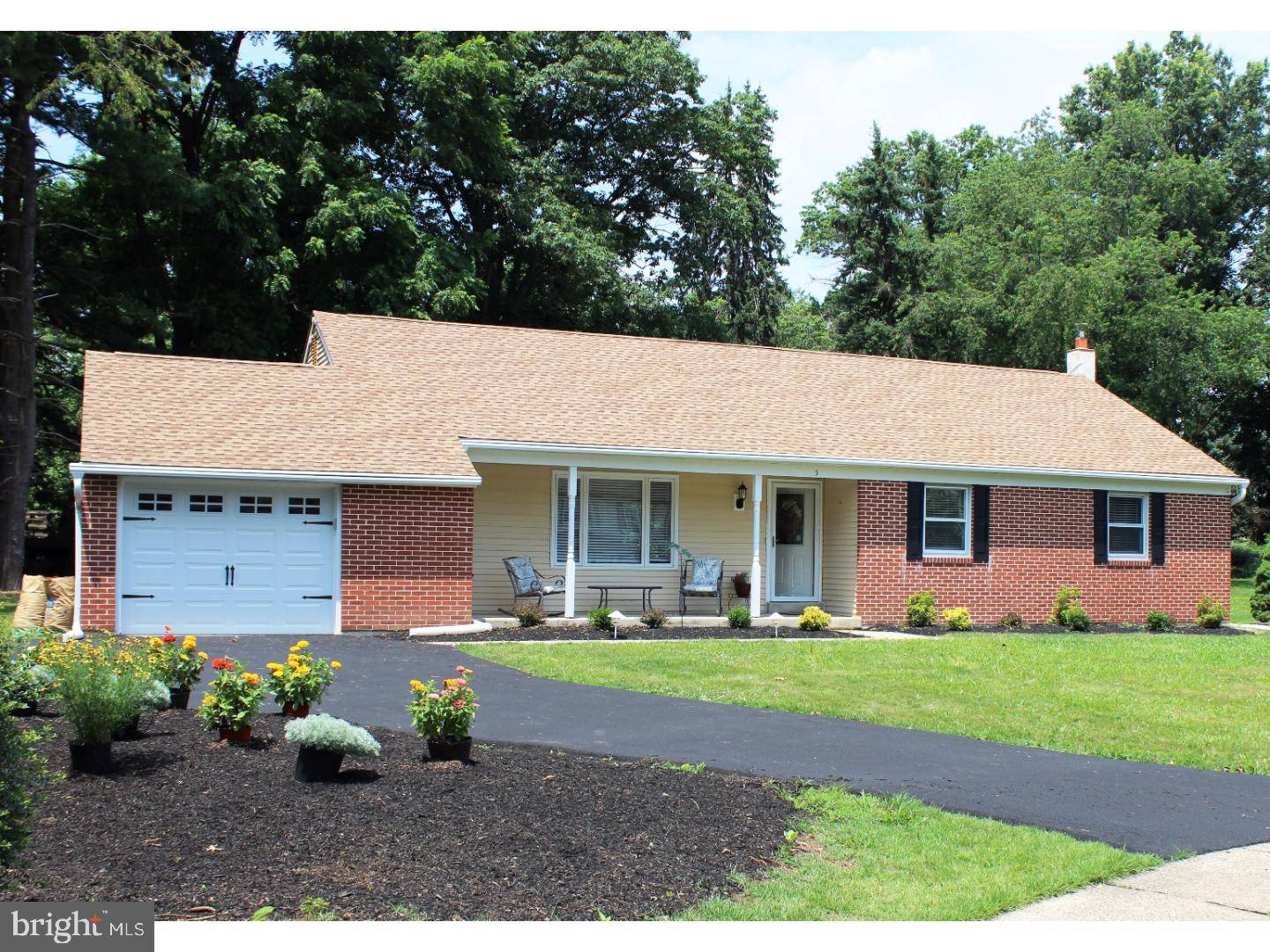 Hatboro, PA 19040,5 SAWTOOTH LN