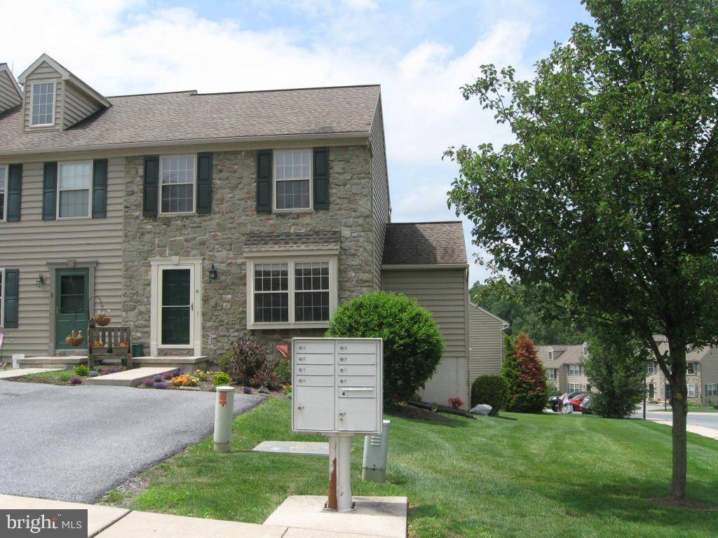 Elizabethtown, PA 17022,6 KING CT