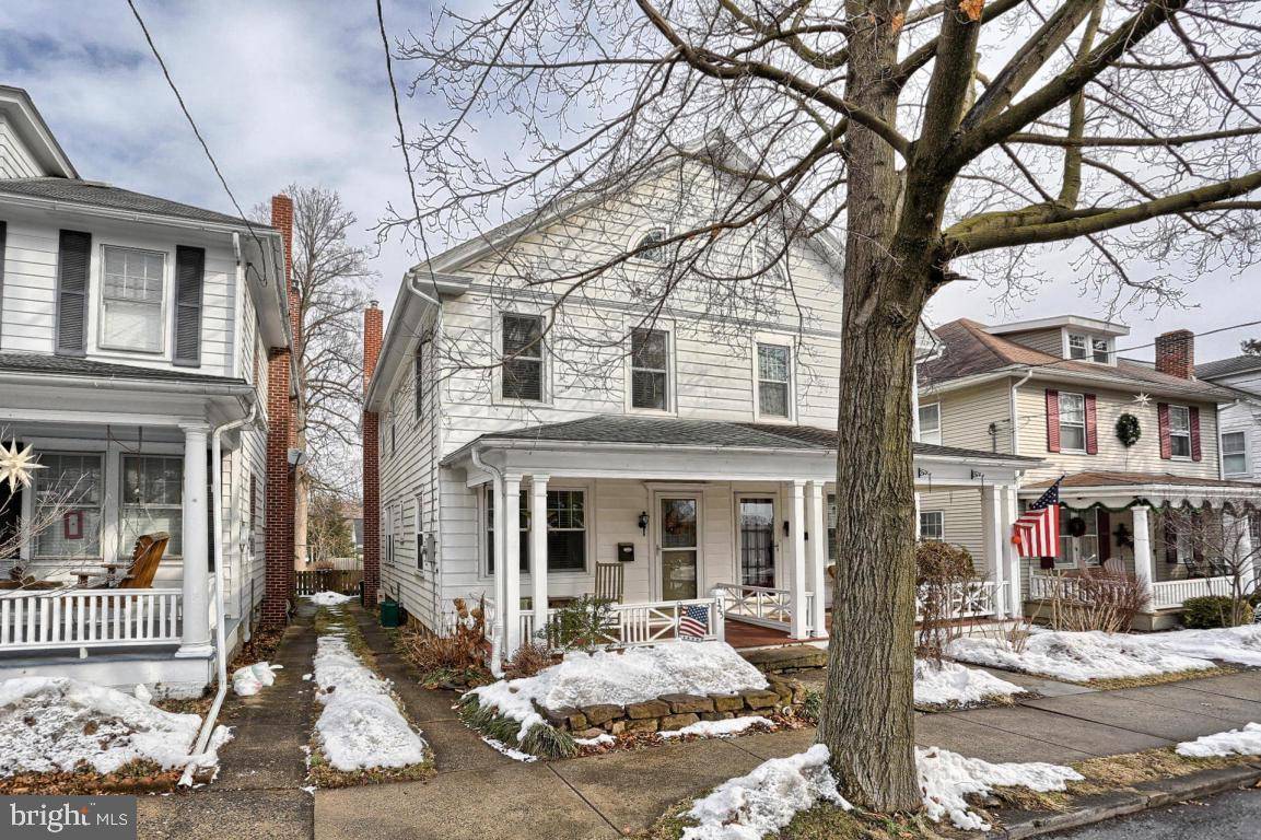 Lititz, PA 17543,325 FRONT ST