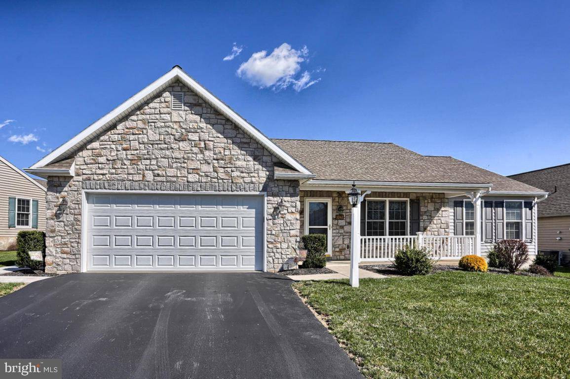 Manheim, PA 17545,1041 CAMBRIDGE DR