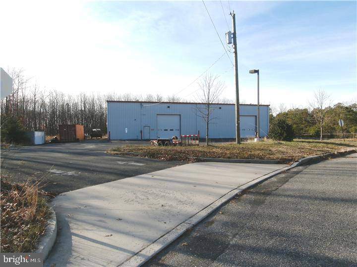 Waterford Works, NJ 08089,900 INDUSTRIAL DR