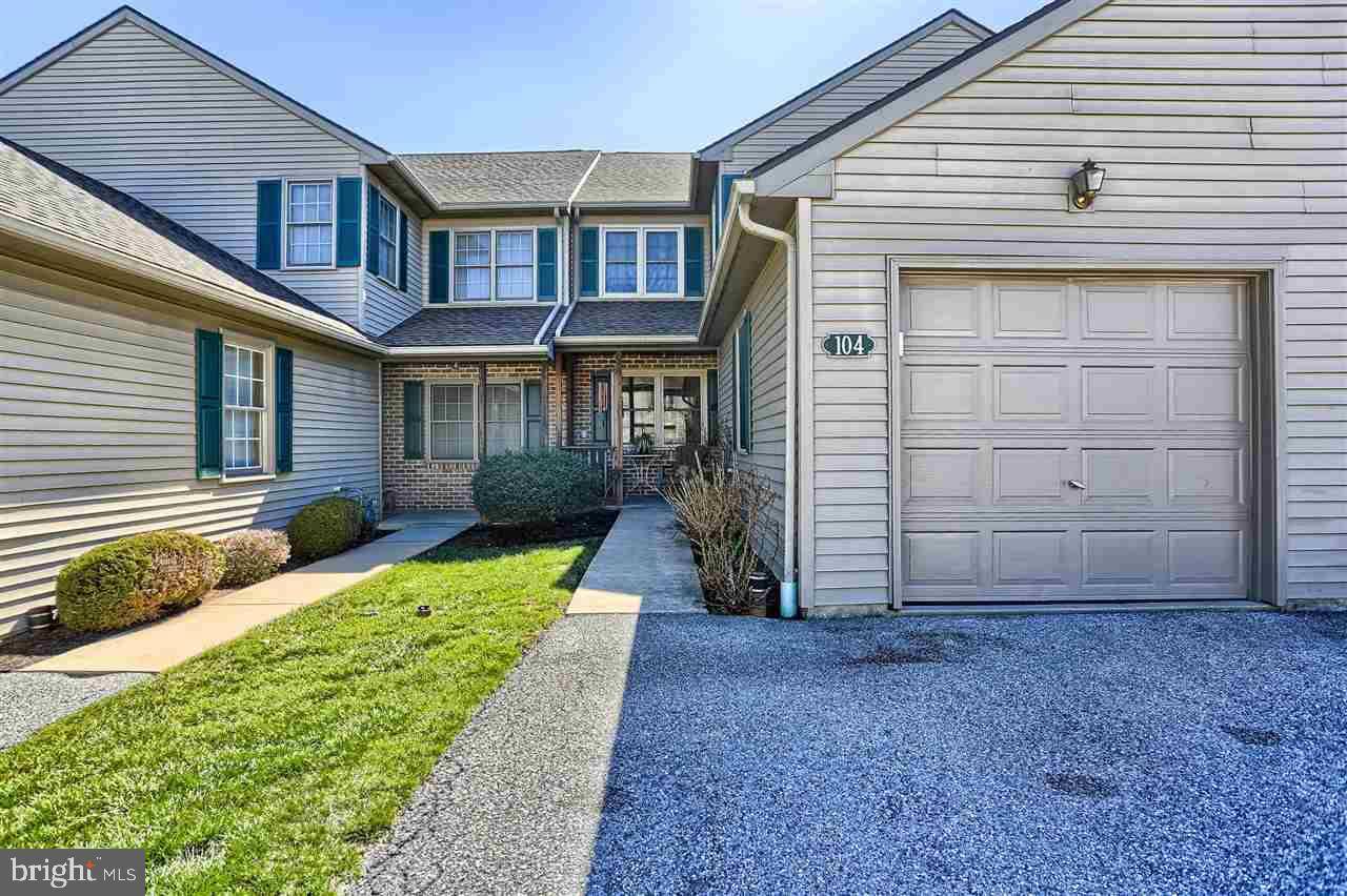 Dallastown, PA 17313,104 OAK XING