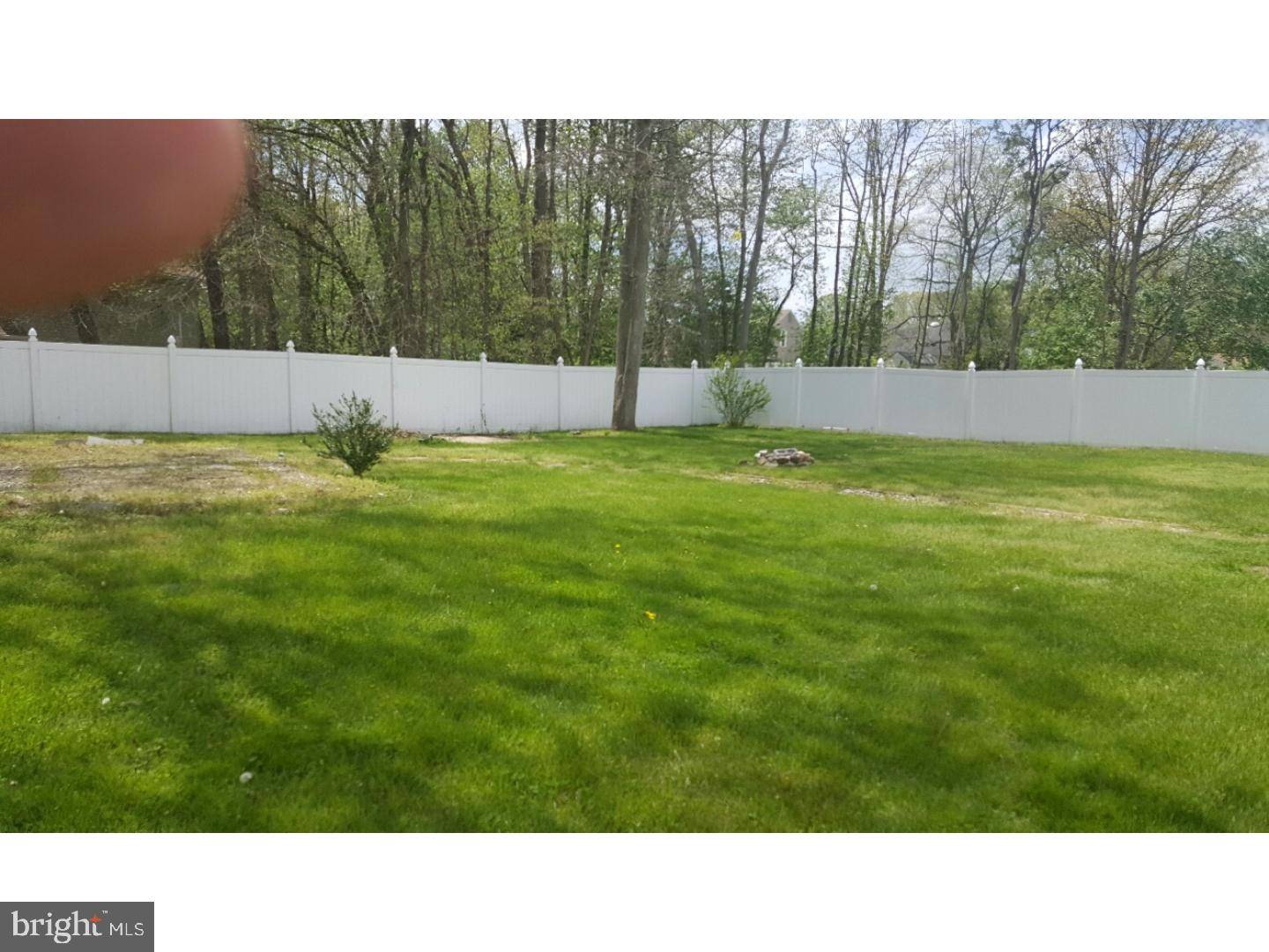 Sicklerville, NJ 08081,33 AVELLA LN