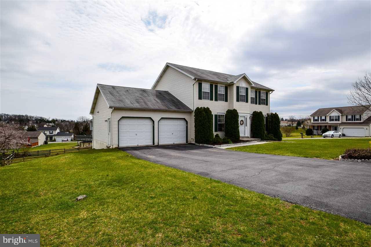 Stewartstown, PA 17363,129 CROSSTIE DR