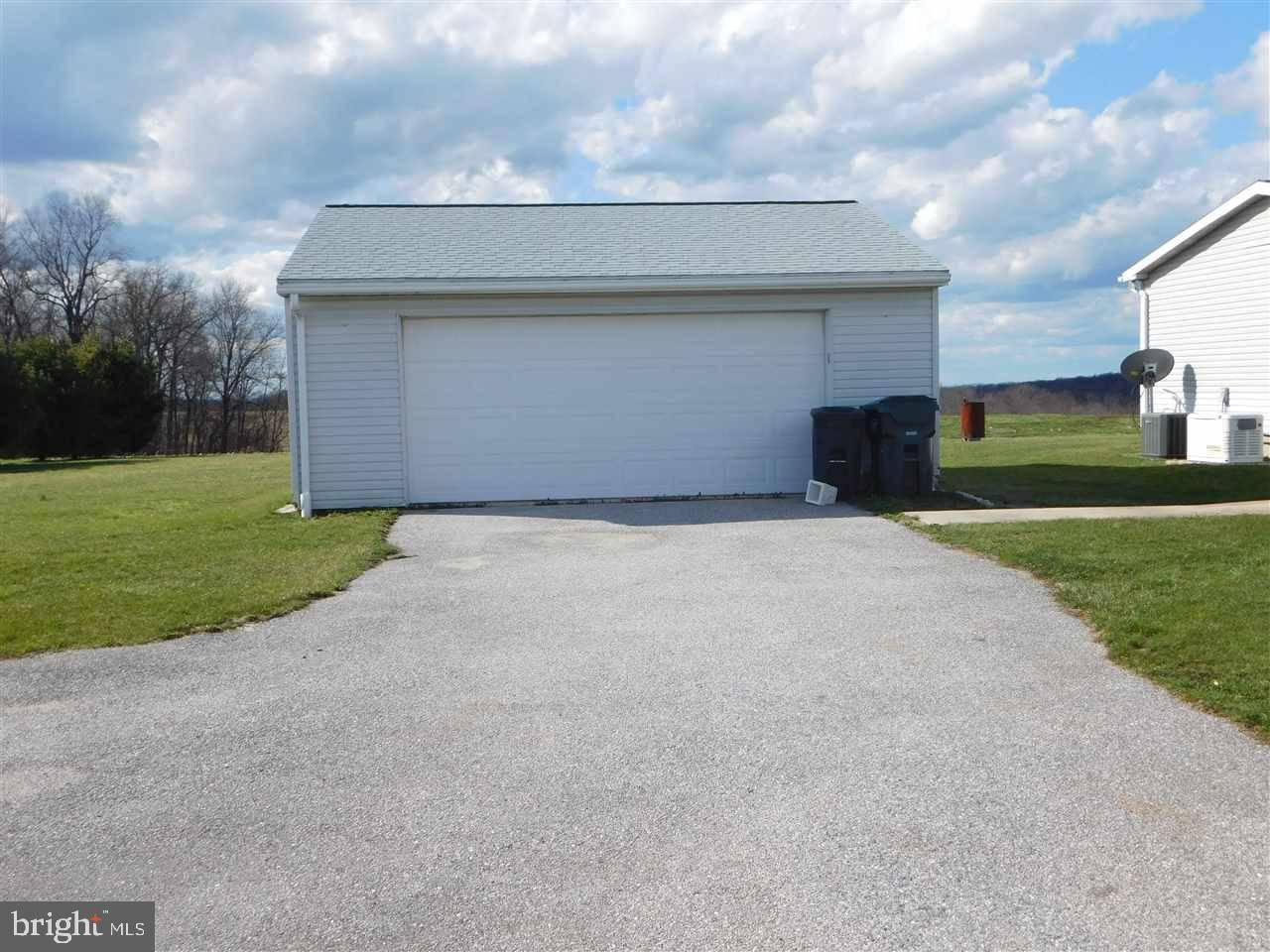 Stewartstown, PA 17363,14228 EBAUGH RD