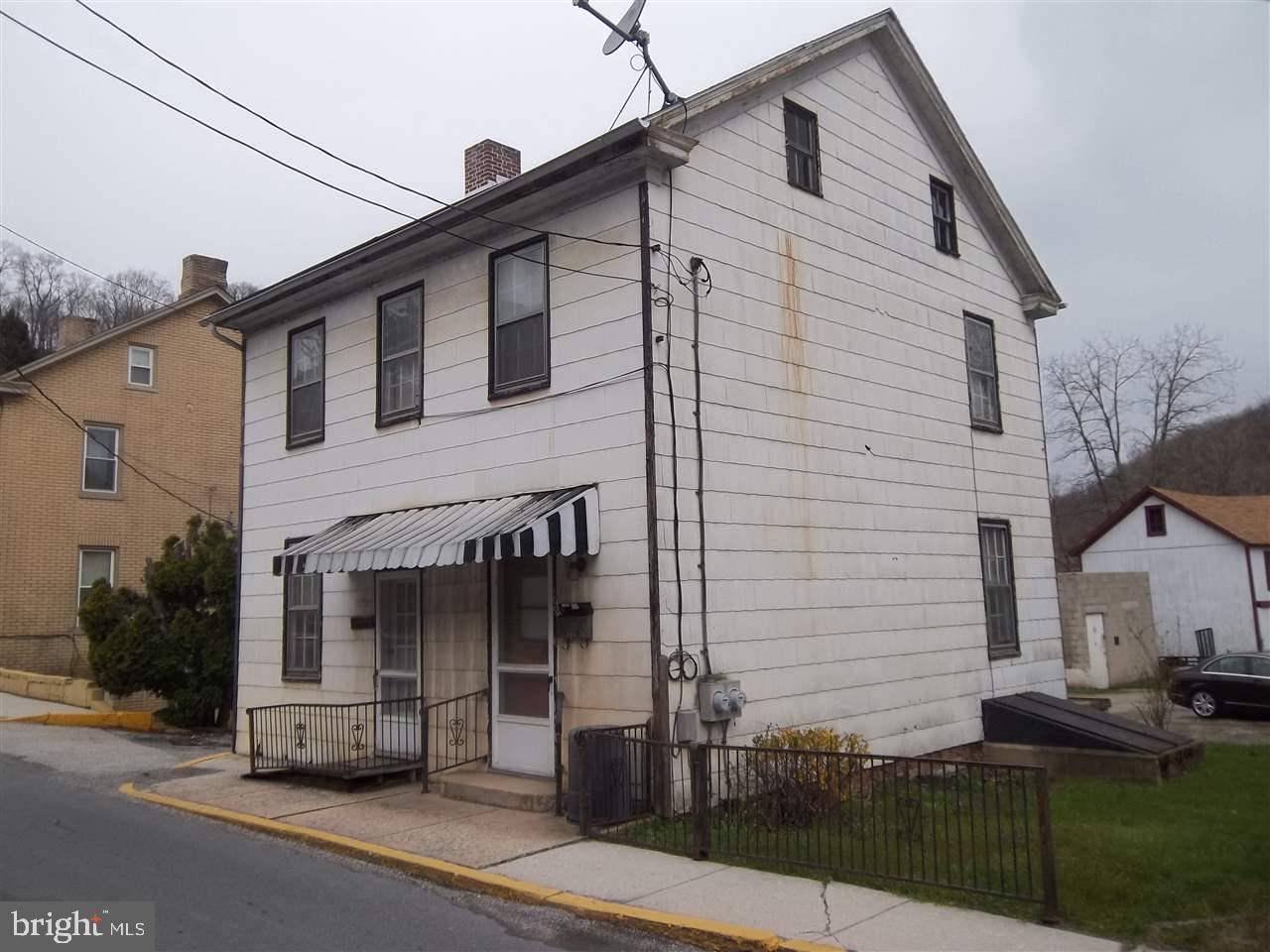 Glen Rock, PA 17327,105 HANOVER ST