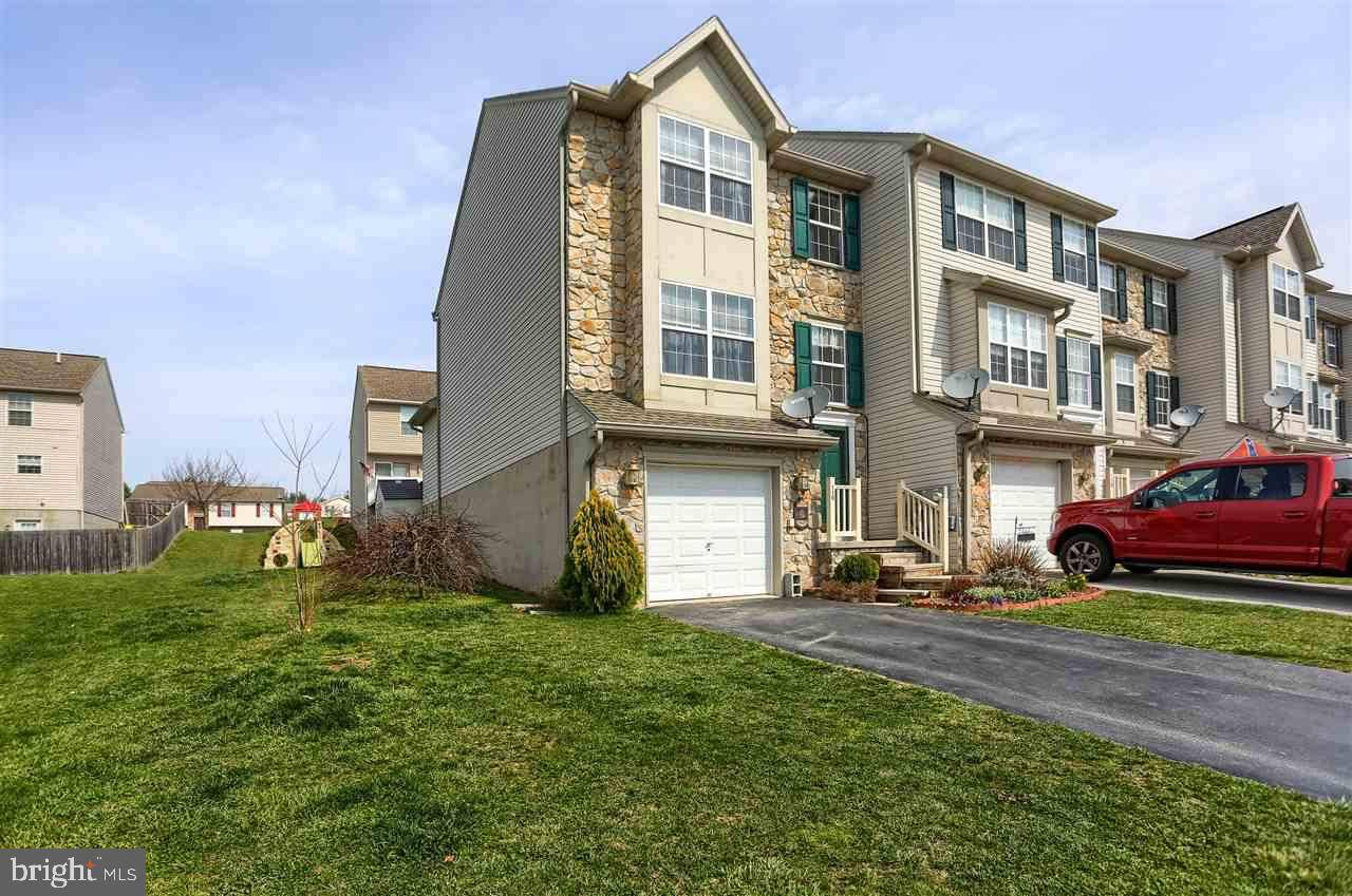 Hanover, PA 17331,110 SARA LN