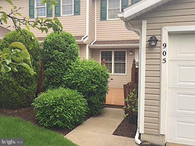 York, PA 17408,905 STONEGATE CT