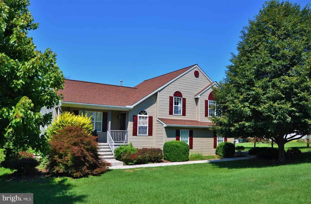 Stewartstown, PA 17363,213 COOL SPRING LN