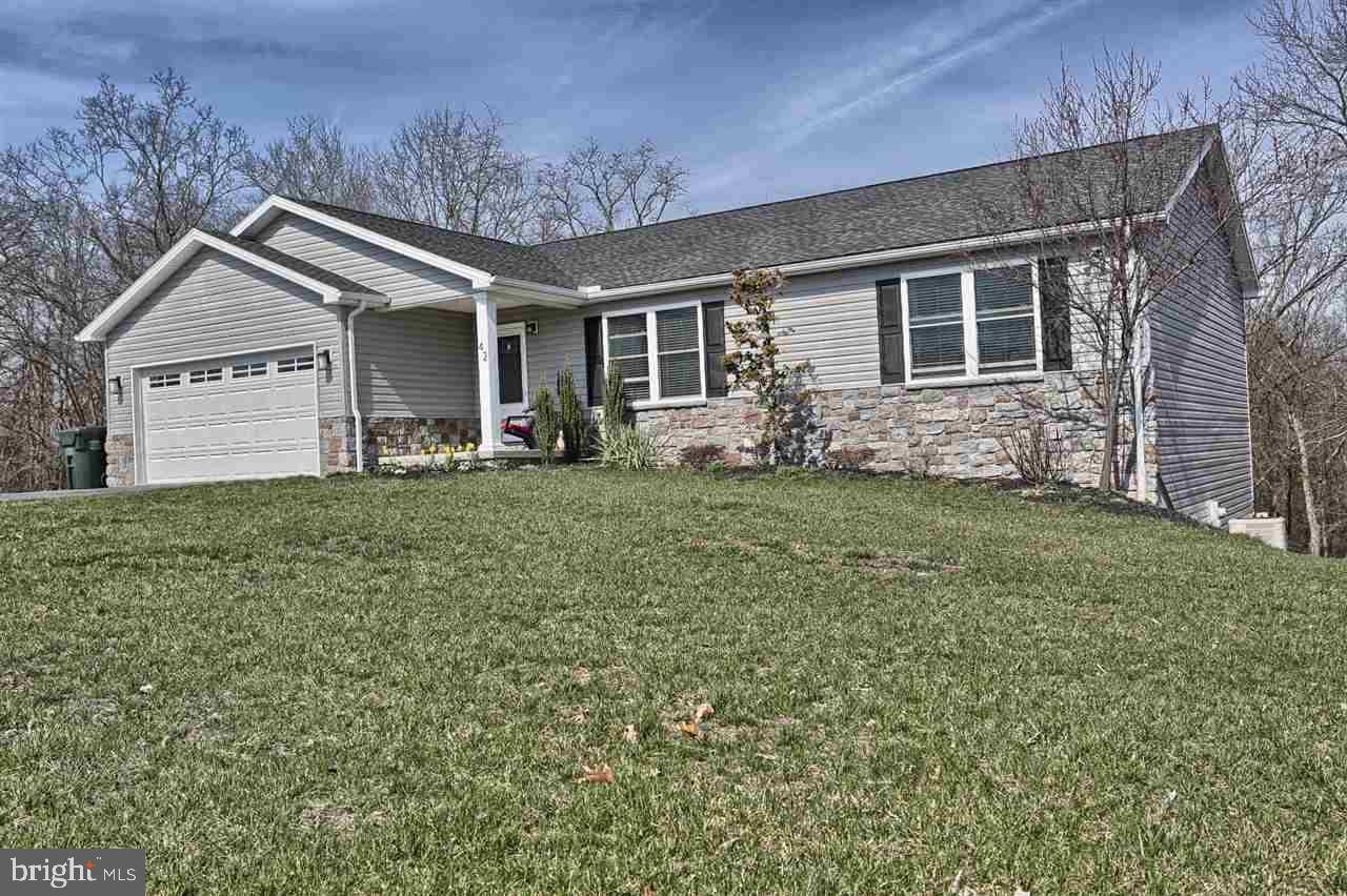 Newville, PA 17241,42 SIR WILLIAM DR