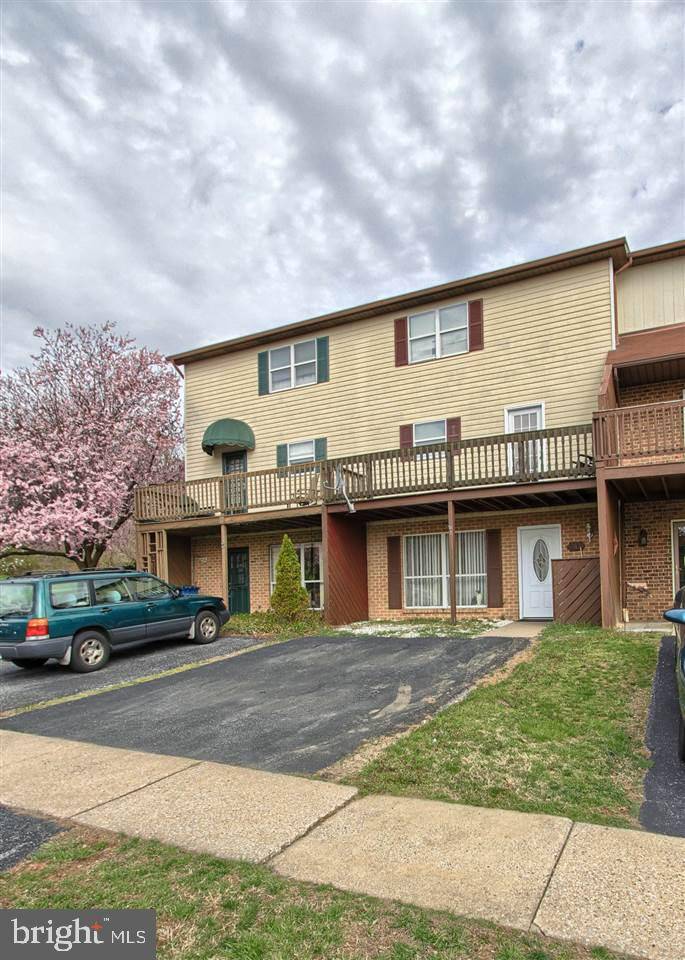 Mechanicsburg, PA 17055,4 DARTMOUTH CT