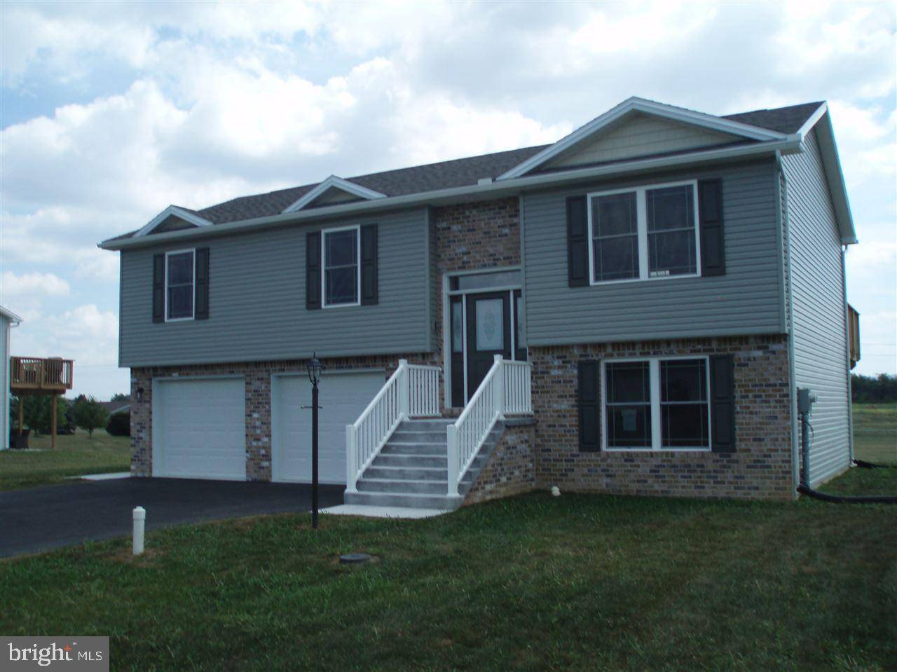 Shippensburg, PA 17257,43 NOBLE DR