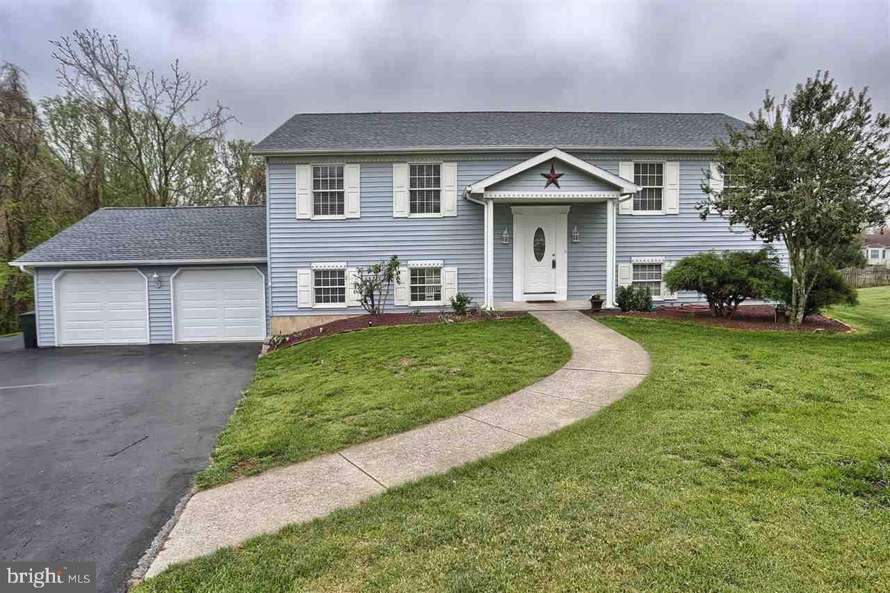 Etters, PA 17319,106 CLYDESDALE CT