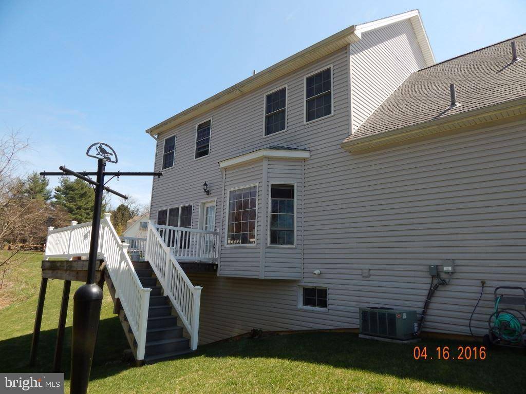 Dillsburg, PA 17019,48 SUMMER DR