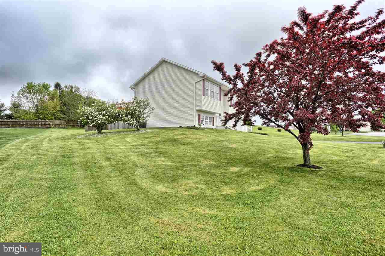 Newville, PA 17241,10 SIR WILLIAM DR