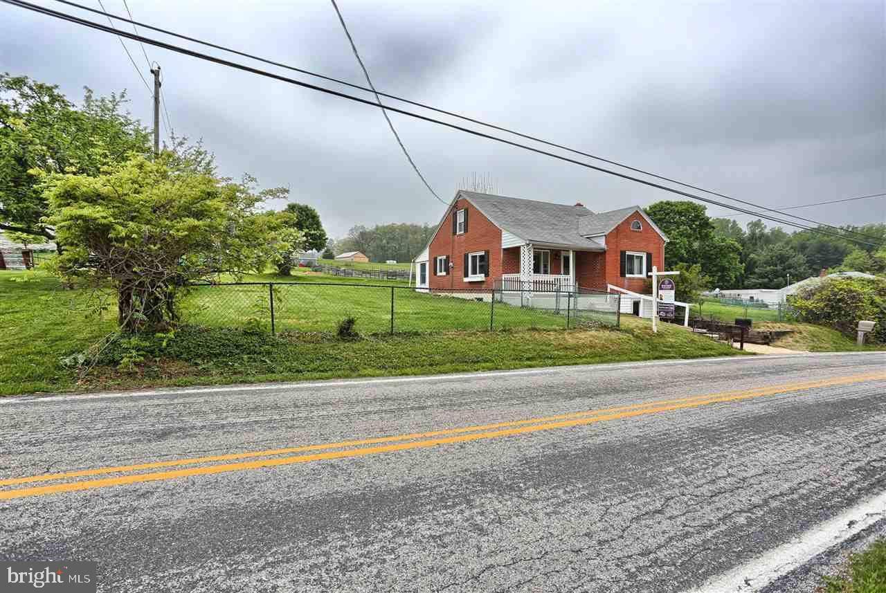 Lewisberry, PA 17339,585 RIDGE RD