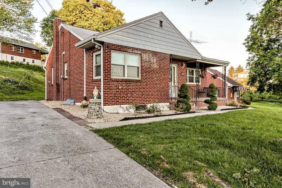 Steelton, PA 17113,205 TERRACE AVE