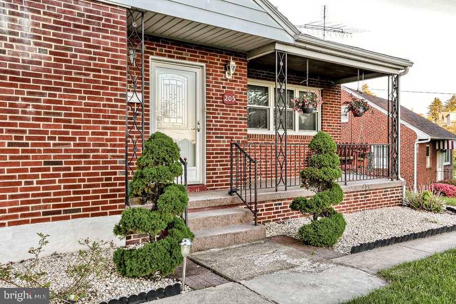 Steelton, PA 17113,205 TERRACE AVE