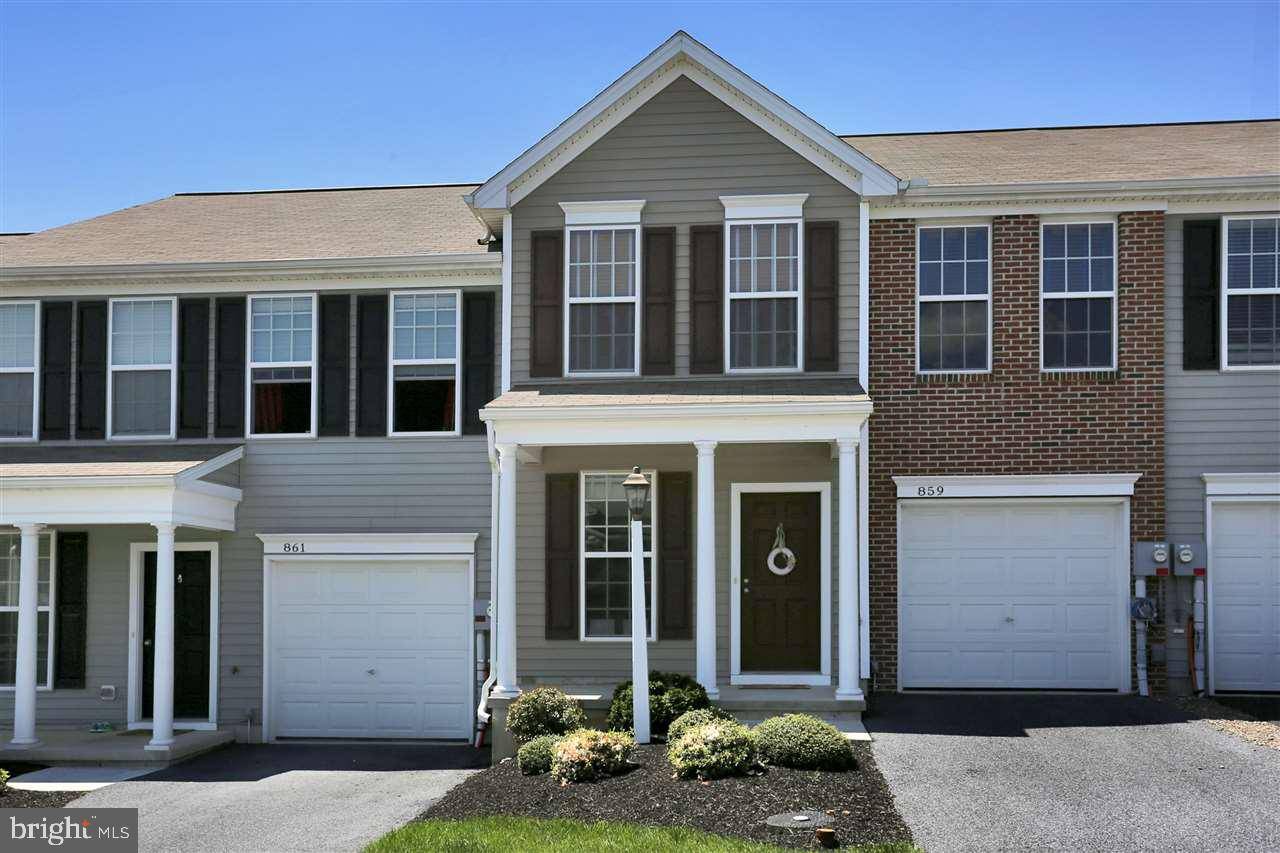 Hummelstown, PA 17036,859 FAWN LN