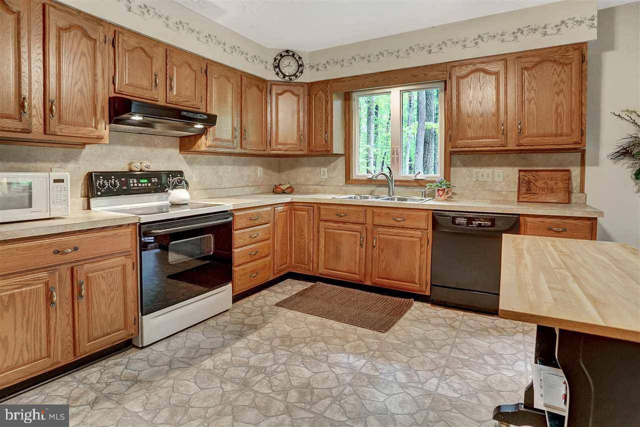 Mt Holly Springs, PA 17065,7 TIMBER LN