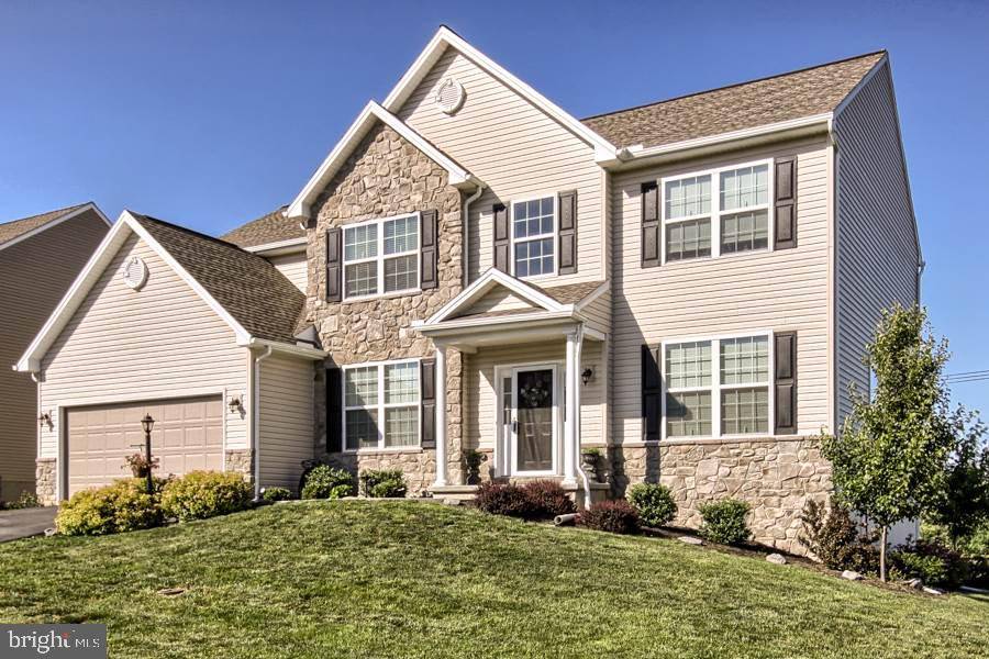 Mechanicsburg, PA 17050,2 REDSTONE CT