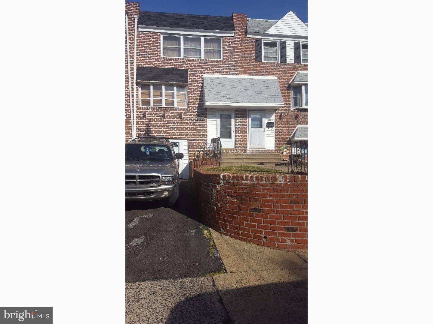 Philadelphia, PA 19154,3121 HOLLY RD