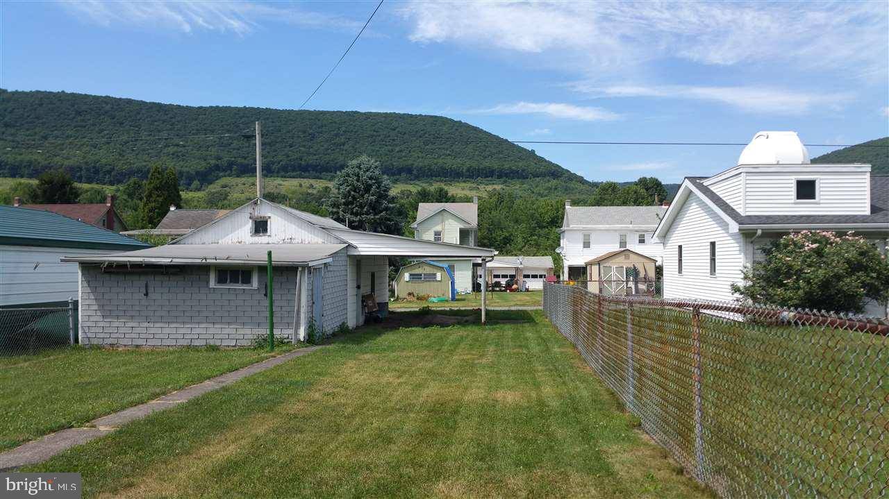 Lykens, PA 17048,443 N 2ND ST