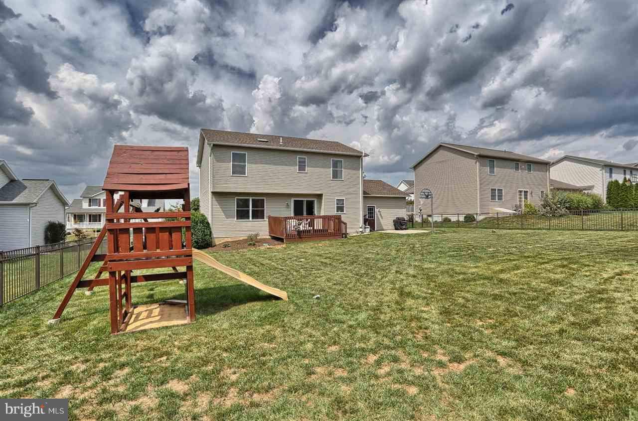 Mechanicsburg, PA 17055,2140 CANTERBURY DR