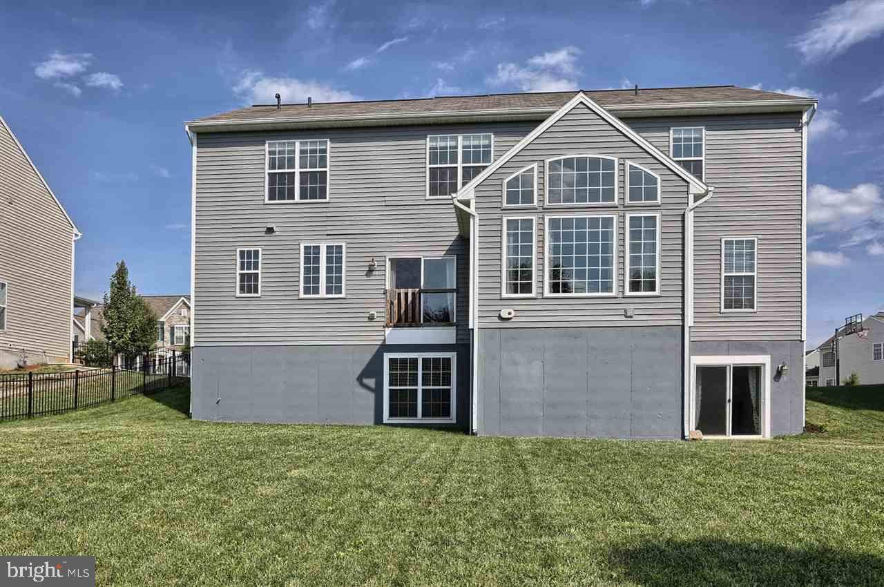 Hummelstown, PA 17036,2276 FLINTLOCK DR