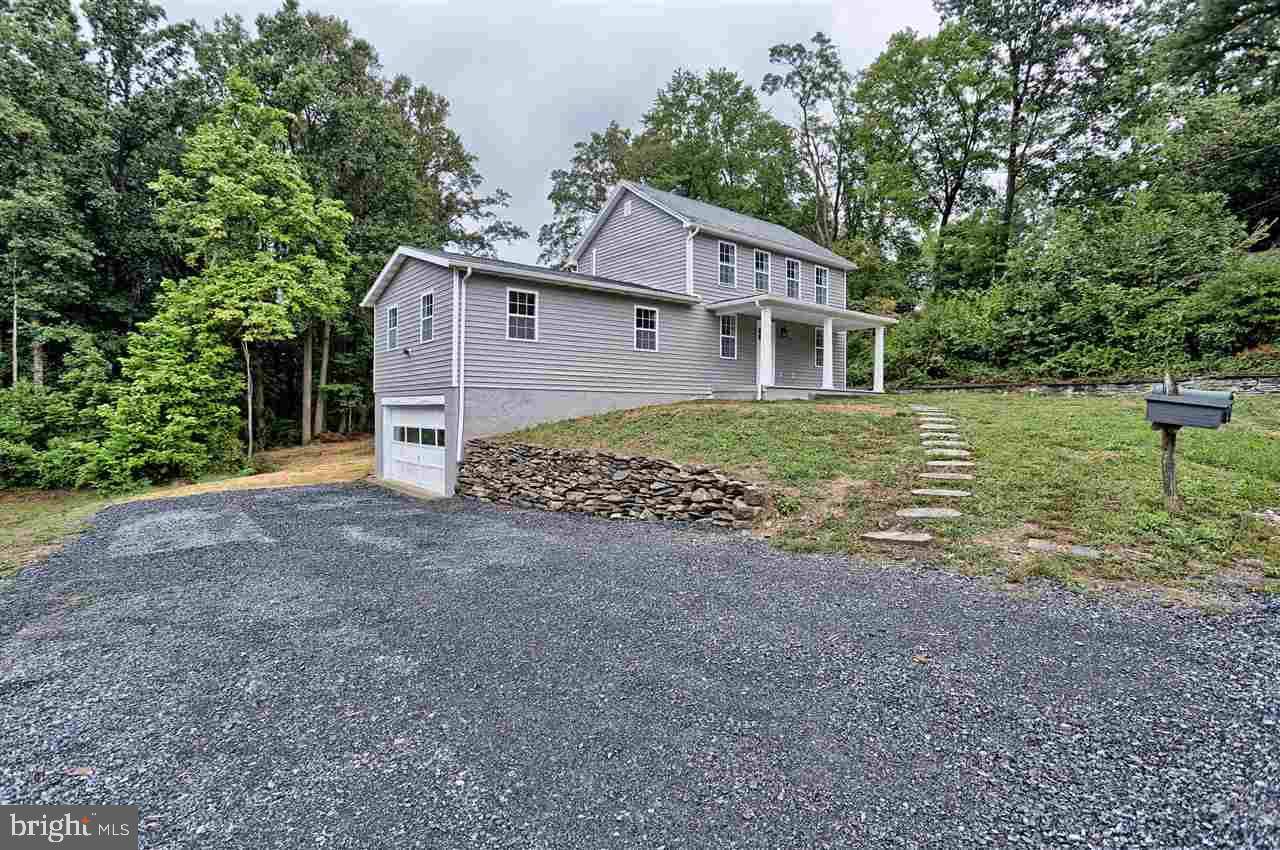 Gardners, PA 17324,396 PEACH GLEN RD