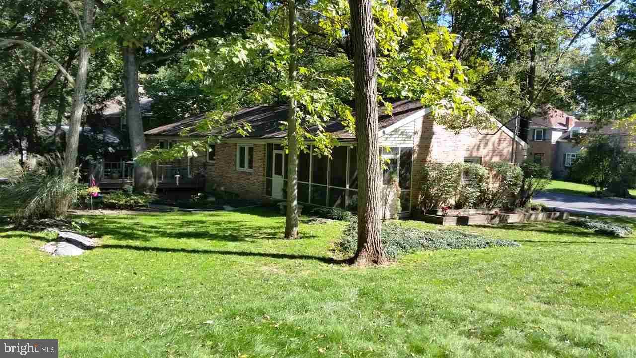 Mechanicsburg, PA 17055,26 FOREST DR