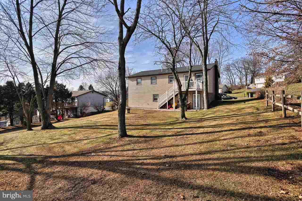 Etters, PA 17319,692 SAND SPUR DR