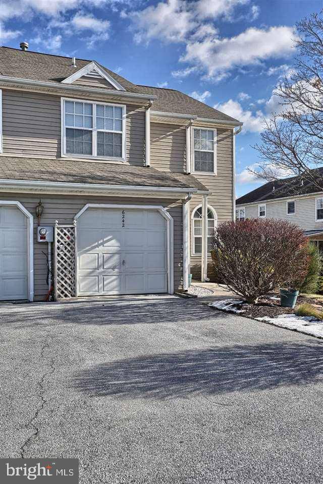 Harrisburg, PA 17111,6242 SPRING KNOLL DR