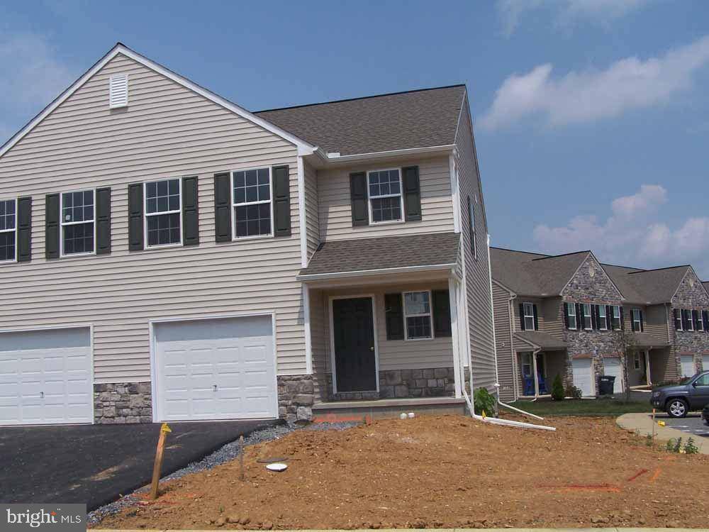 Palmyra, PA 17078,231 S VILLAGE CIR