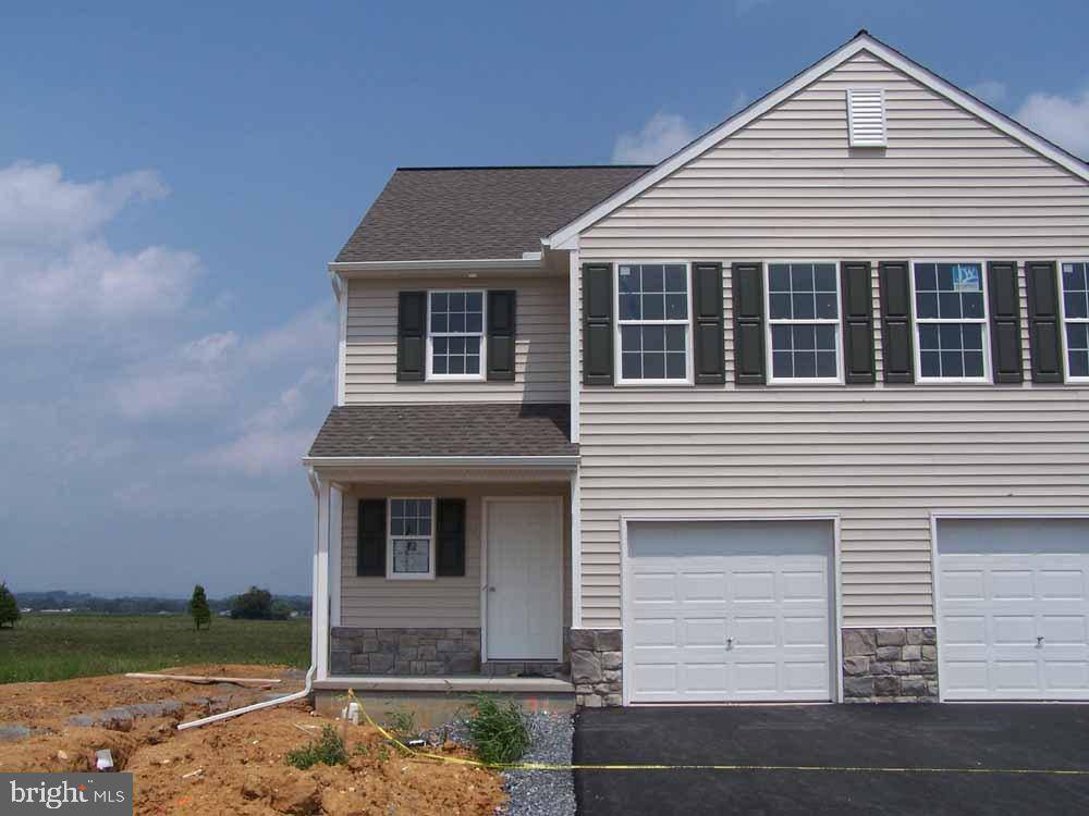 Palmyra, PA 17078,247 S VILLAGE CIR