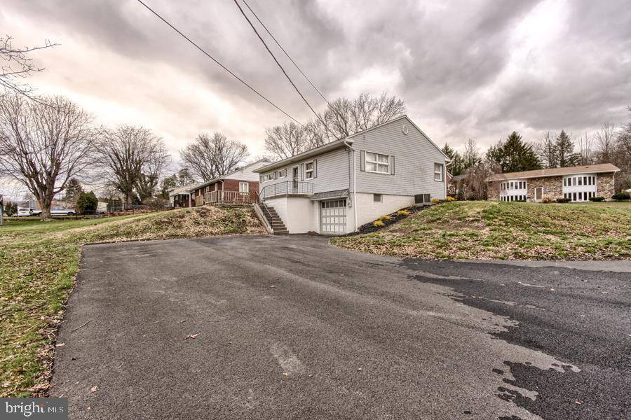 Lewistown, PA 17044,30 SUNSET RD