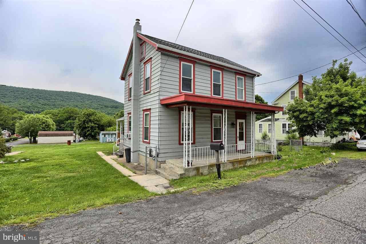 Lykens, PA 17048,427 CENTER ST