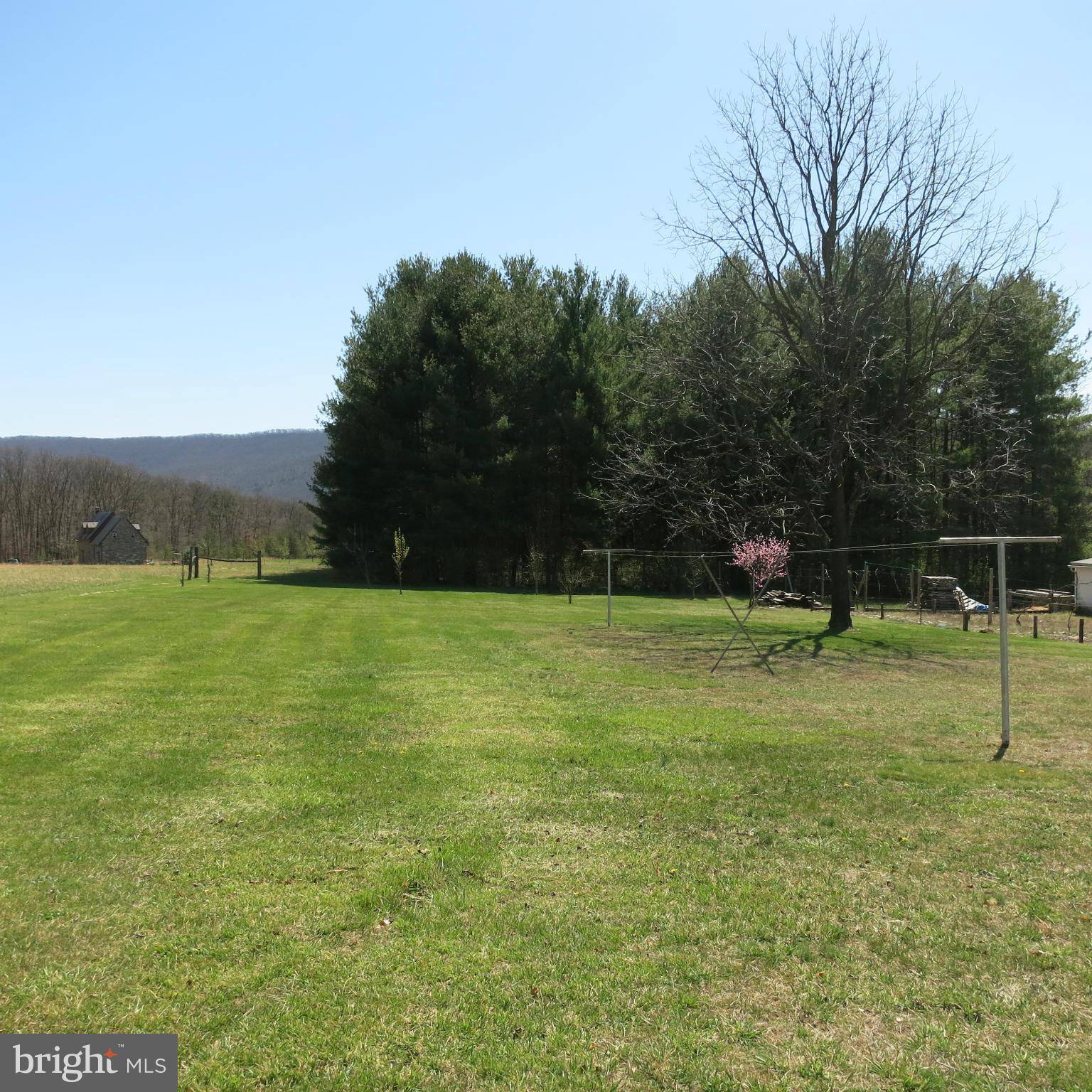 Fort Valley, VA 22652,860 FORT VALLEY RD