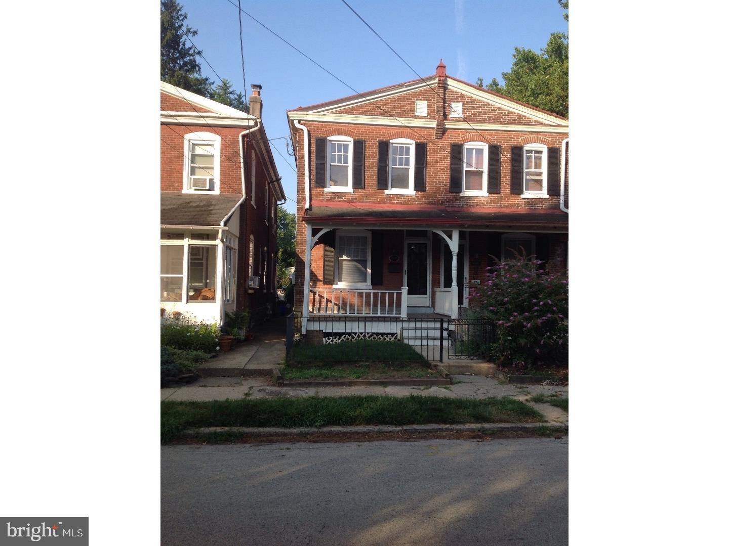 Philadelphia, PA 19118,8036 ROANOKE ST