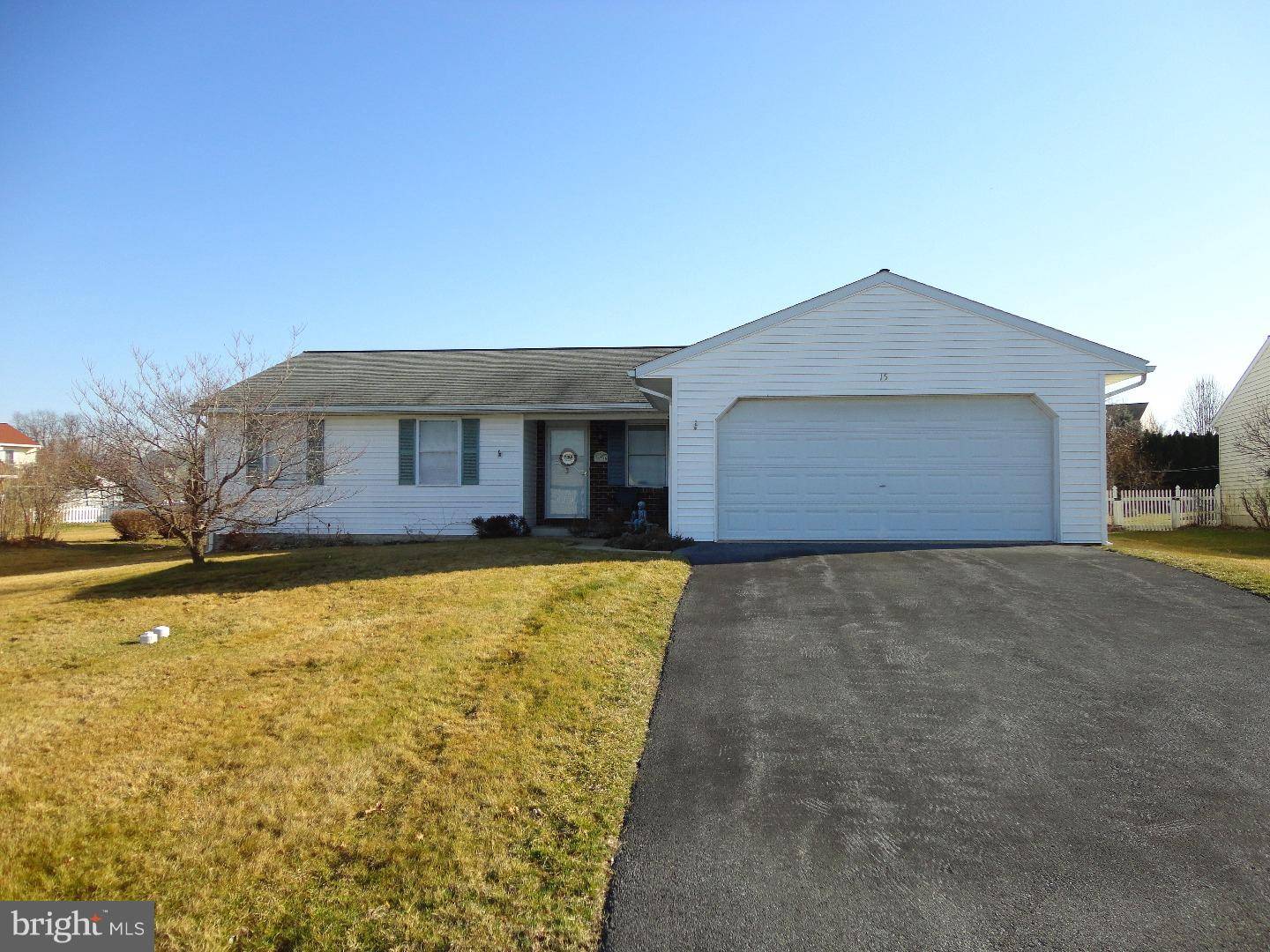 Newmanstown, PA 17073,15 VILLAGE DR