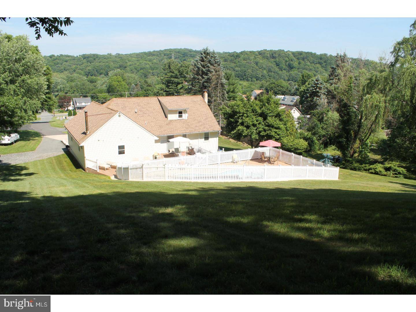 Bechtelsville, PA 19505,38 W GREEN ST