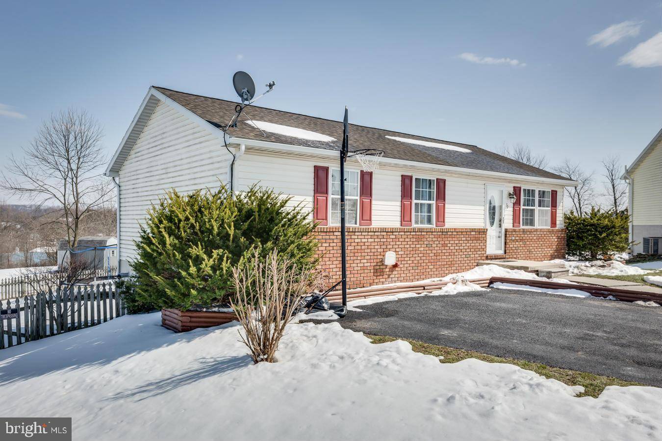 Littlestown, PA 17340,32 CONSTITUTION CT