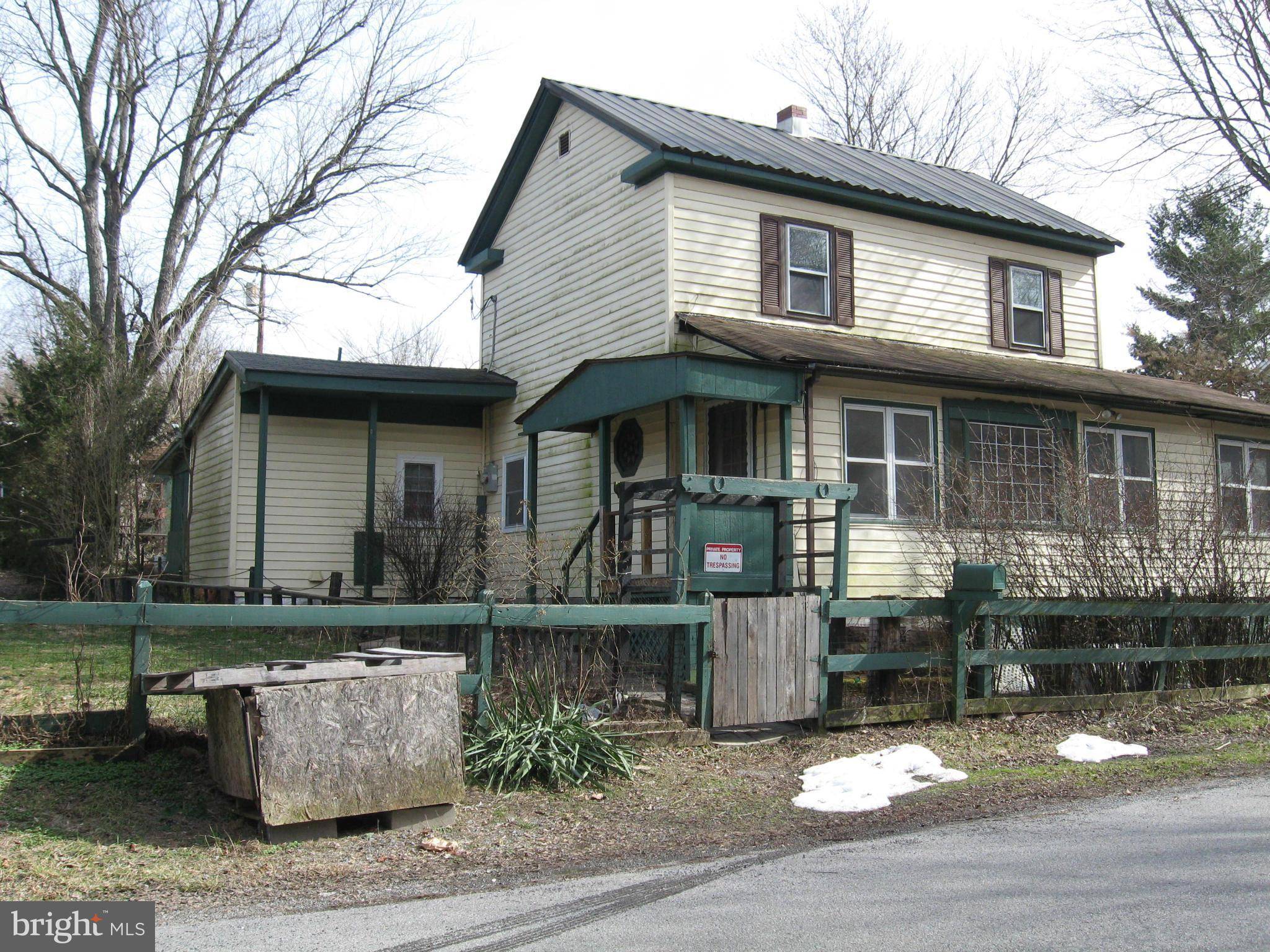 Berkeley Springs, WV 25411,157 JAMES ST.